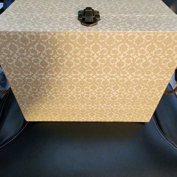 Beautiful Small Storage Trunk - Picture 5 of 6